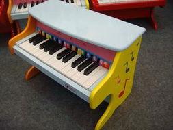 国产玩具成人钢琴视频,成人钢琴视频带你领略音乐之美  第1张