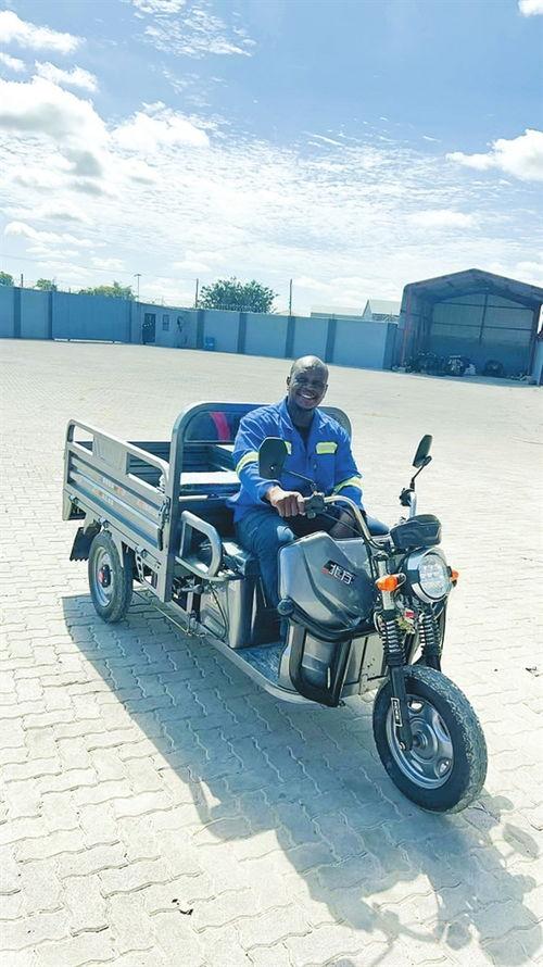 国产三轮车视频,穿梭城乡的绿色使者